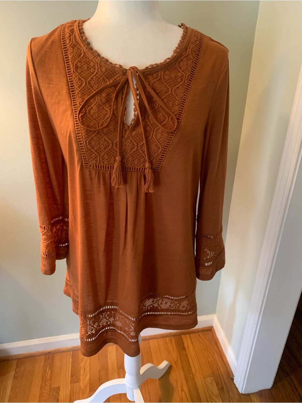 Daniel Rainn Boho Tie-Neck Rust tunic, size M
